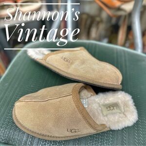 Ugg sz 6 slip on slippers